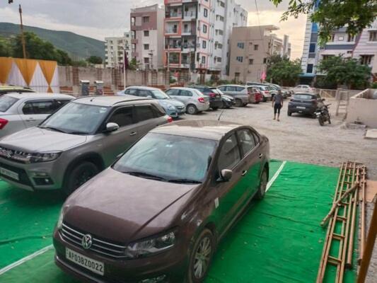 Dlr Grand Hotel Tirupati Exterior photo